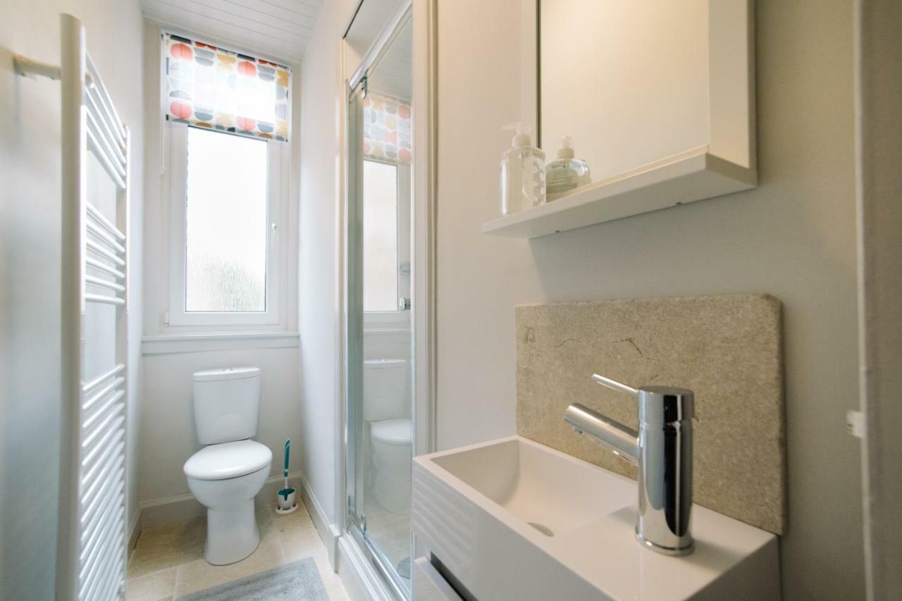 Beautiful City Centre Apartment - Holyrood Park Единбург Екстериор снимка